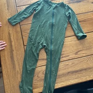 GUC 12-18m Kyte Baby Footie